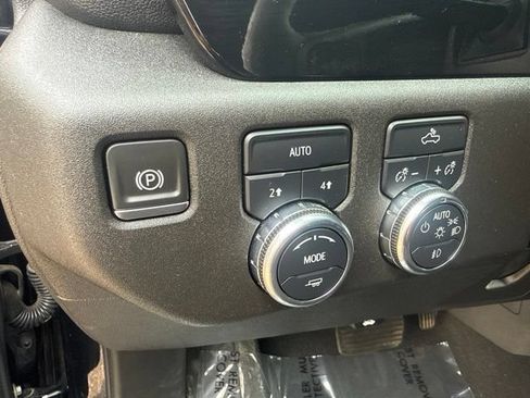Used 2023 GMC Sierra 1500 Elevation AWD/4WD image 12