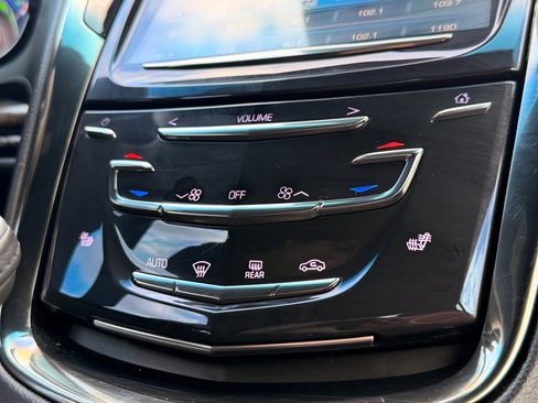 Used 2016 Cadillac ELR image 33