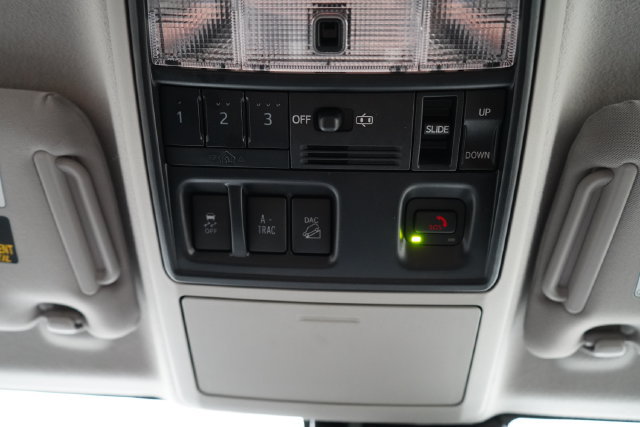 Used 2023 Toyota 4Runner Limited AWD/4WD image 33