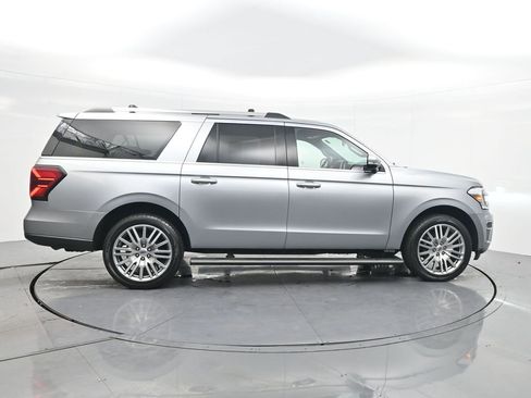 Used 2023 Ford Expedition Max Limited image 8