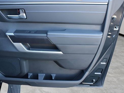 Used 2025 Toyota Tundra Platinum image 25