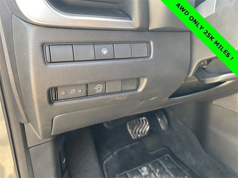 Used 2023 Nissan Rogue SV image 13