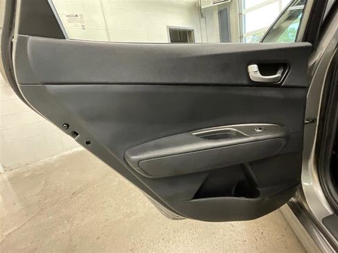 Used 2018 Kia Optima LX image 16