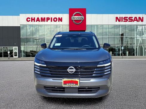 New 2026 Nissan Kicks SV image 2