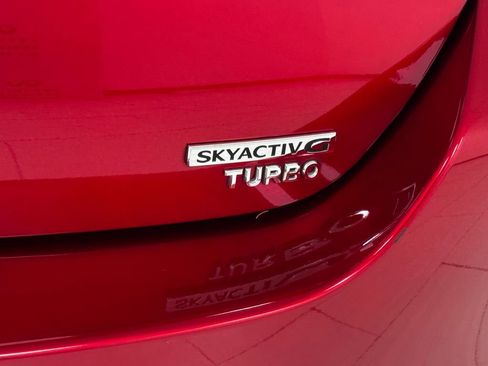 Used 2022 MAZDA MAZDA3 s image 32