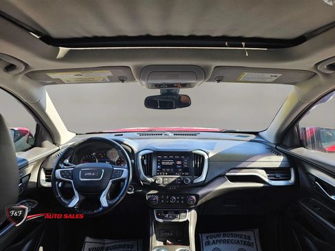 Used 2022 GMC Terrain SLT FWD image 10
