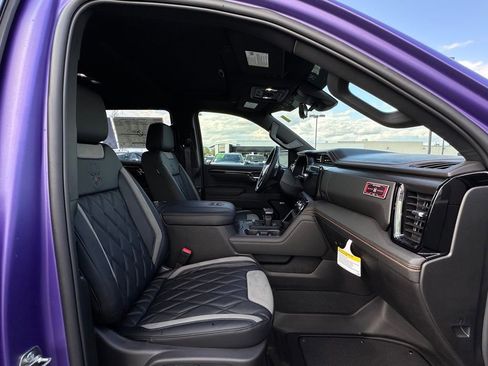 New 2026 GMC Sierra 1500 AT4 w/ AT4 Premium Package AWD/4WD image 11