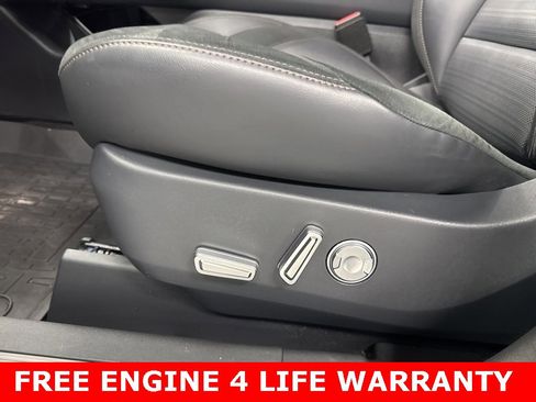 Used 2024 Lincoln Nautilus Reserve w/ Equipment Group 202A image 10