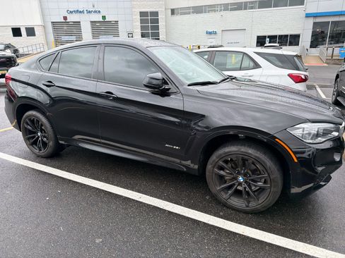 Used 2018 BMW X6 xDrive35i w/ M Sport Package AWD/4WD image 11