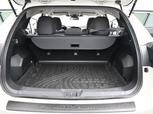 Used 2024 Subaru Crosstrek 2.0i Premium image 18