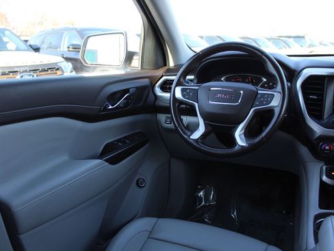 Used 2020 GMC Acadia SLT image 9