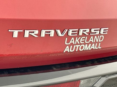Used 2025 Chevrolet Traverse High Country w/ LPO, Floor Liner Package FWD image 28