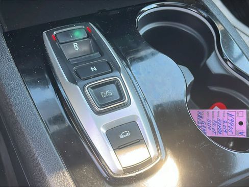 Used 2019 Honda Pilot Touring image 18