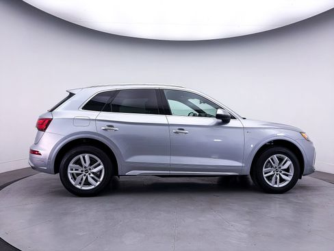 Used 2022 Audi Q5 2.0T Premium w/ Convenience Package AWD/4WD image 40