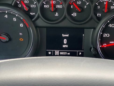 Used 2021 Chevrolet Silverado 1500 Custom image 32