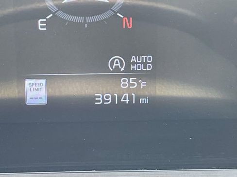 Used 2023 Kia Telluride EX X-Line image 27