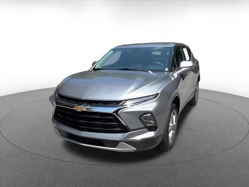 Used 2026 Chevrolet Blazer LT FWD image 7