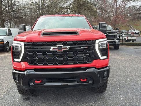 New 2026 Chevrolet Silverado 2500 ZR2 image 2