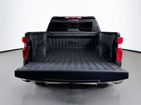 Used 2023 Chevrolet Silverado 1500 LTZ w/ LTZ Premium Package AWD/4WD image 28