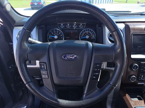 Used 2014 Ford F150 Lariat w/ Lariat Chrome Package image 16