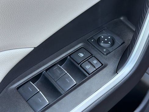 Used 2025 Toyota RAV4 XLE w/ Convenience Package AWD/4WD image 25
