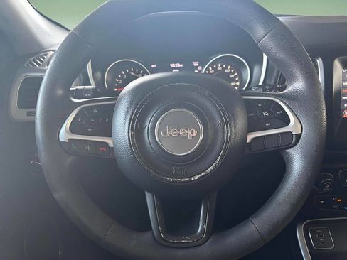 Used 2018 Jeep Compass Sport w/ Tech Group image 15