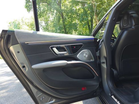 Used 2023 Mercedes-Benz EQS 450+ 4MATIC Sedan image 22