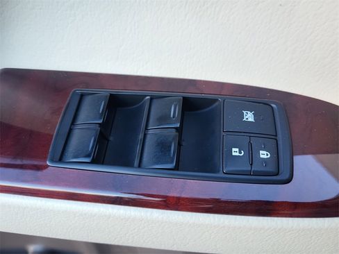 Used 2011 Lexus GX 460 Premium image 11