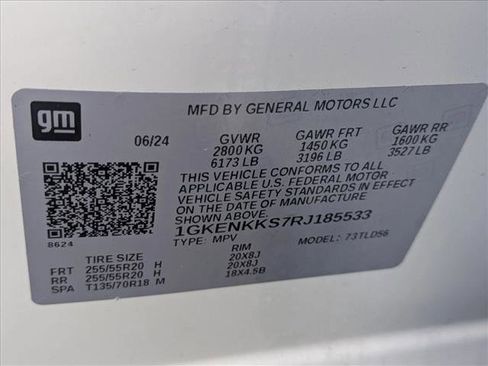 Used 2024 GMC Acadia Elevation image 24