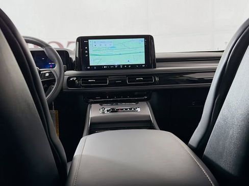 New 2026 Lincoln Aviator 2WD image 28