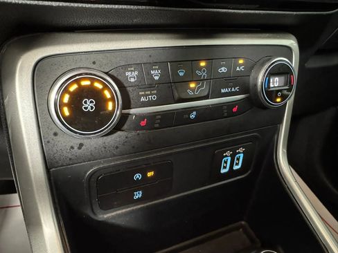 Used 2021 Ford EcoSport Titanium w/ Interior Protection Package image 22