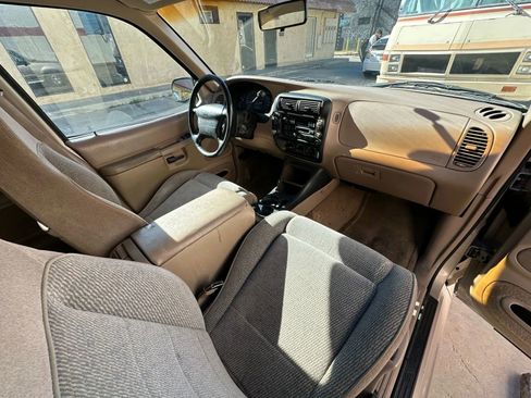 Used 1997 Ford Explorer 4WD 4-Door image 20