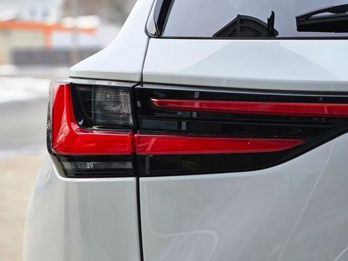 Used 2024 Lexus NX 350 AWD image 9