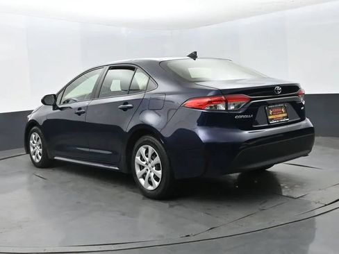 Used 2023 Toyota Corolla LE FWD image 9