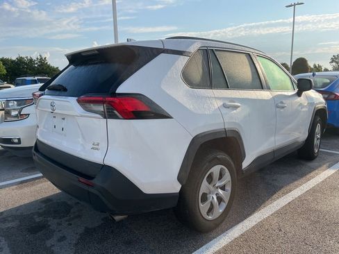 Used 2019 Toyota RAV4 LE w/ Carpet Mat Package AWD/4WD image 2