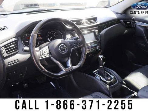 Used 2018 Nissan Rogue Sport SL w/ SL Premium Package FWD image 12