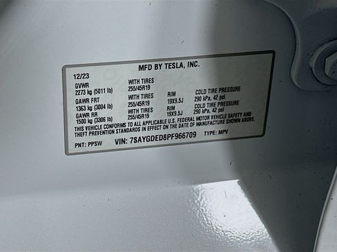 Used 2023 Tesla Model Y 2WD image 12