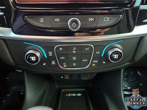 Used 2024 Chevrolet Traverse RS image 37