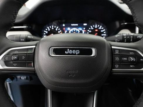 Used 2025 Jeep Compass Limited AWD/4WD image 21