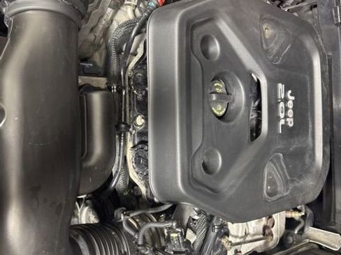 Used 2019 Jeep Wrangler Unlimited Rubicon image 9