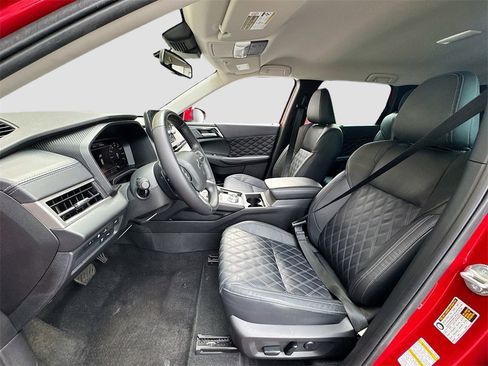 Used 2023 Mitsubishi Outlander SEL image 13