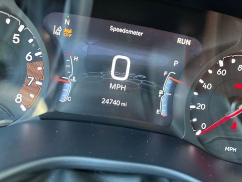 Used 2025 Jeep Compass Limited AWD/4WD image 41