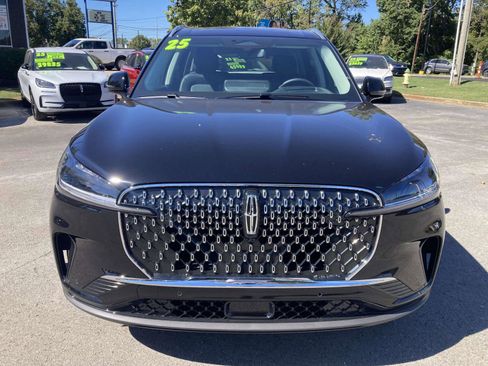New 2025 Lincoln Aviator AWD w/ Equipment Group 101A image 12