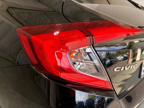 Used 2018 Honda Civic EX-T image 13