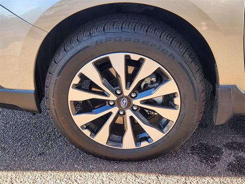 Used 2016 Subaru Outback 2.5i Limited image 25