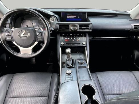 Used 2018 Lexus IS 300 AWD w/ Premium Package image 16