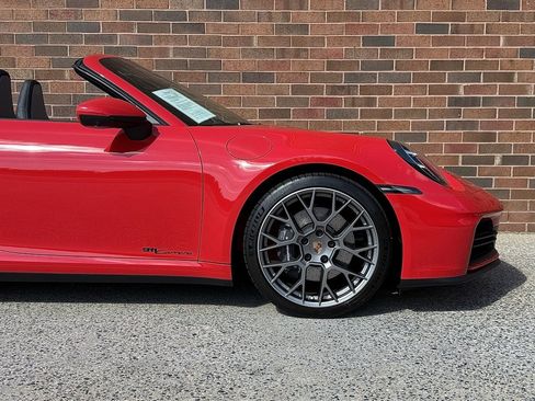 Certified 2025 Porsche 911 Carrera image 11