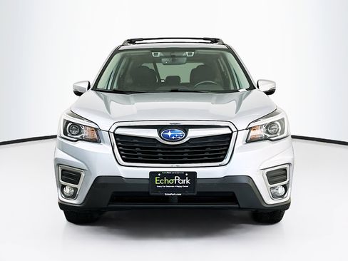 Used 2020 Subaru Forester Limited image 2
