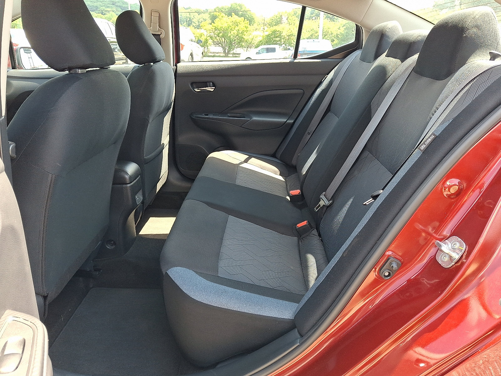 Used 2025 Nissan Versa SV FWD image 12