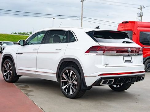 New 2026 Volkswagen Atlas Cross Sport SEL Premium R-Line AWD/4WD image 4